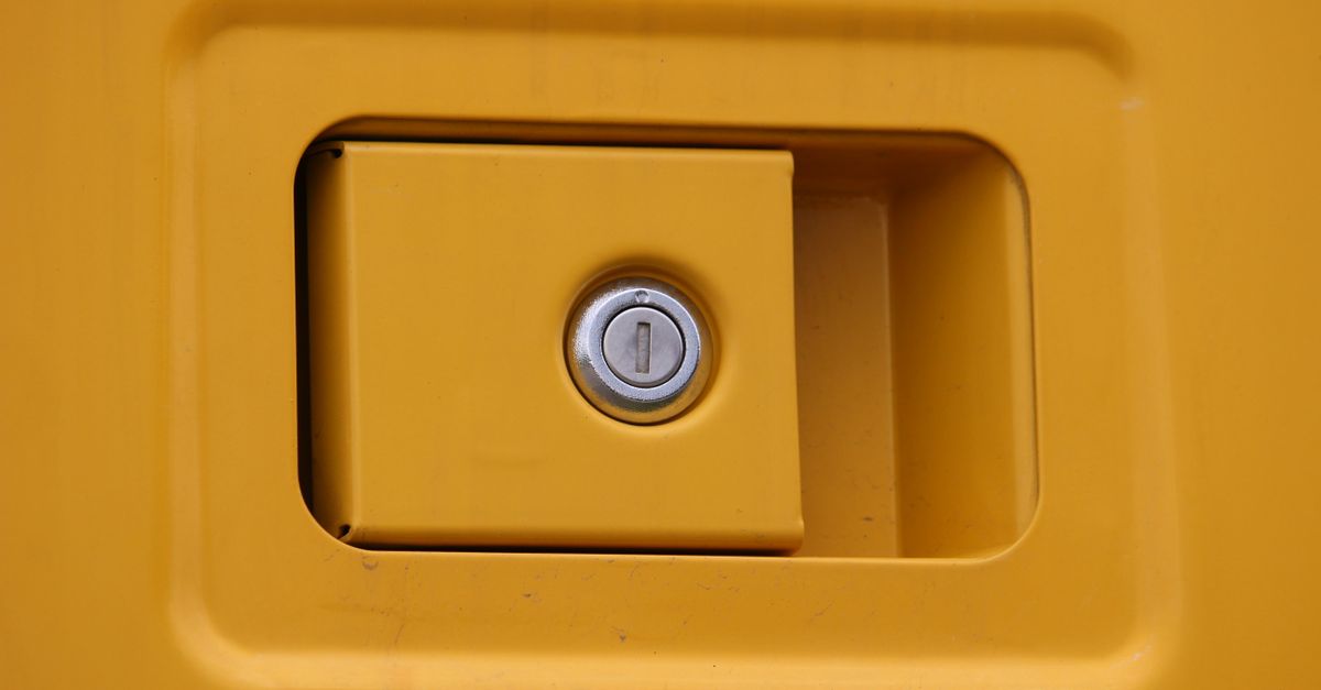 Trunk & Glove Box Lockout Service — New Hyde Park Locksmith