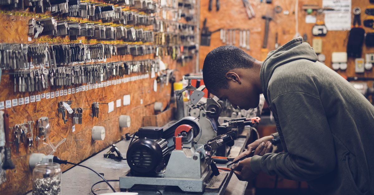 How Much Should a Locksmith Cost Per Hour in New York? — New Hyde Park Locksmith