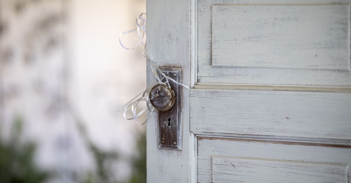 Door Knob Lock Replacement — New Hyde Park Locksmith
